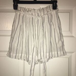 STRIPED PAPER BAG SHORTS | AMERICAN EAGLE